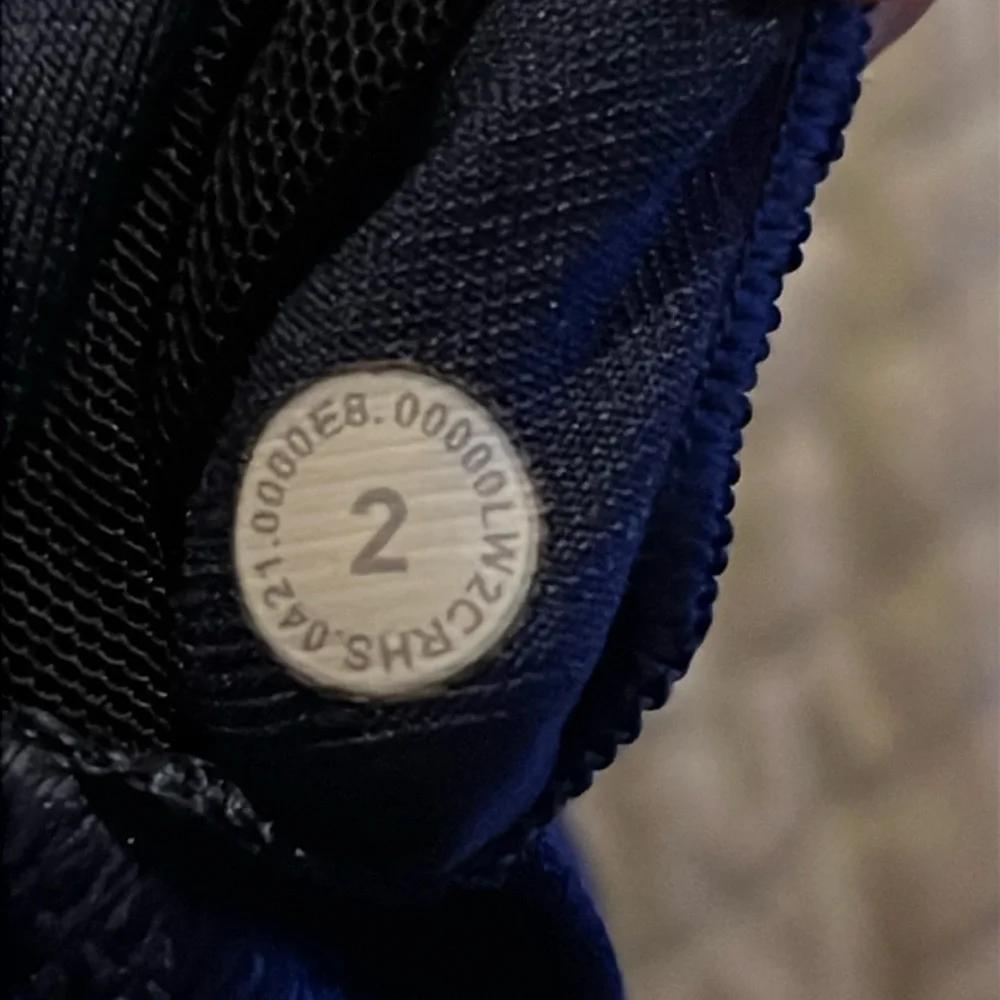 Lululemon Flow Y Nulu Bra Light Support, A–C Cups size 2 - Picture 8 of 8